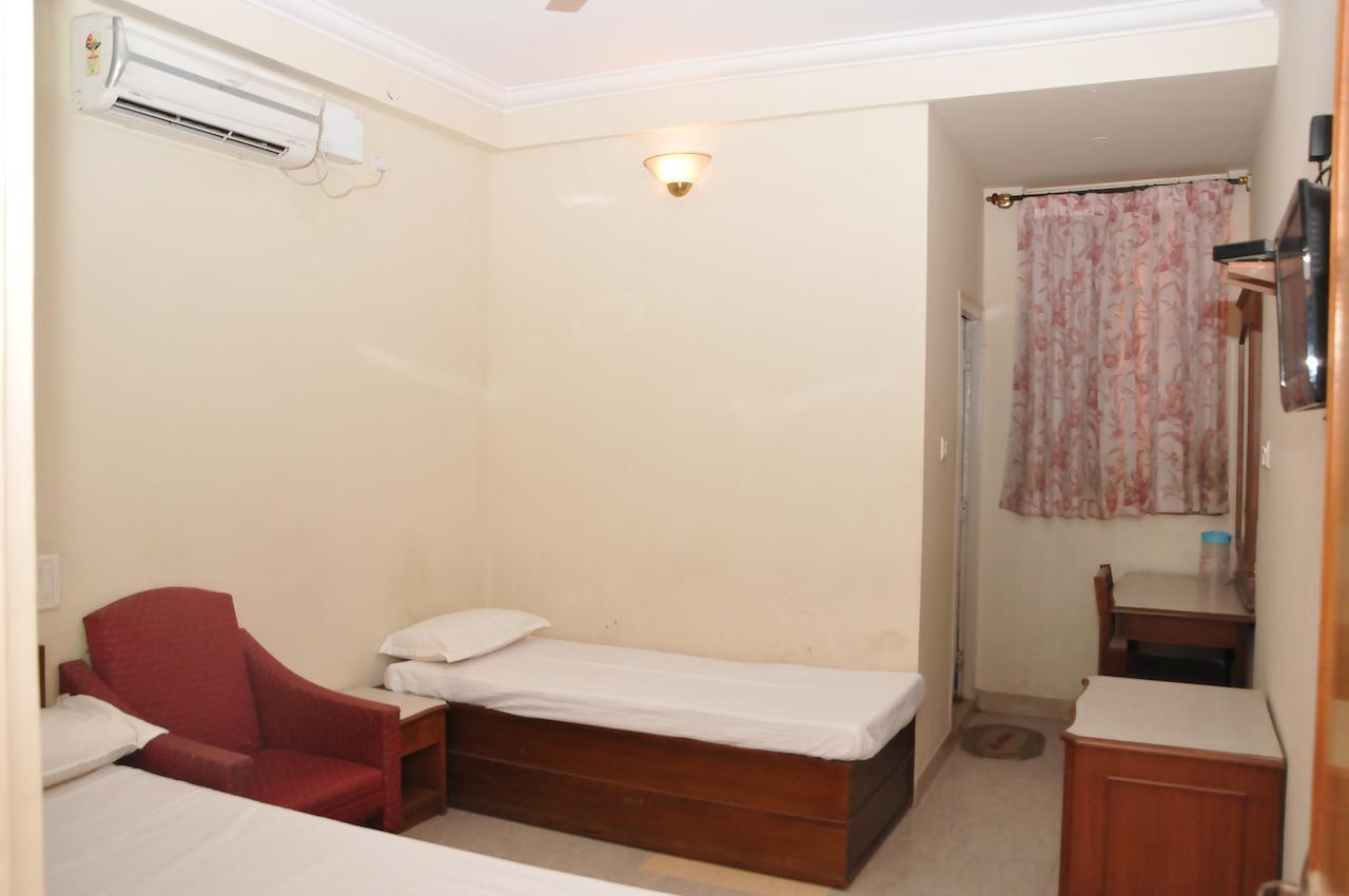 Mahalakshmi Comforts Mysore Habitación foto